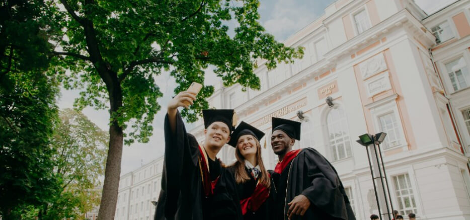 MRUT graduates celebrating success